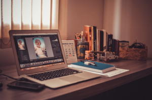 editing-laptop